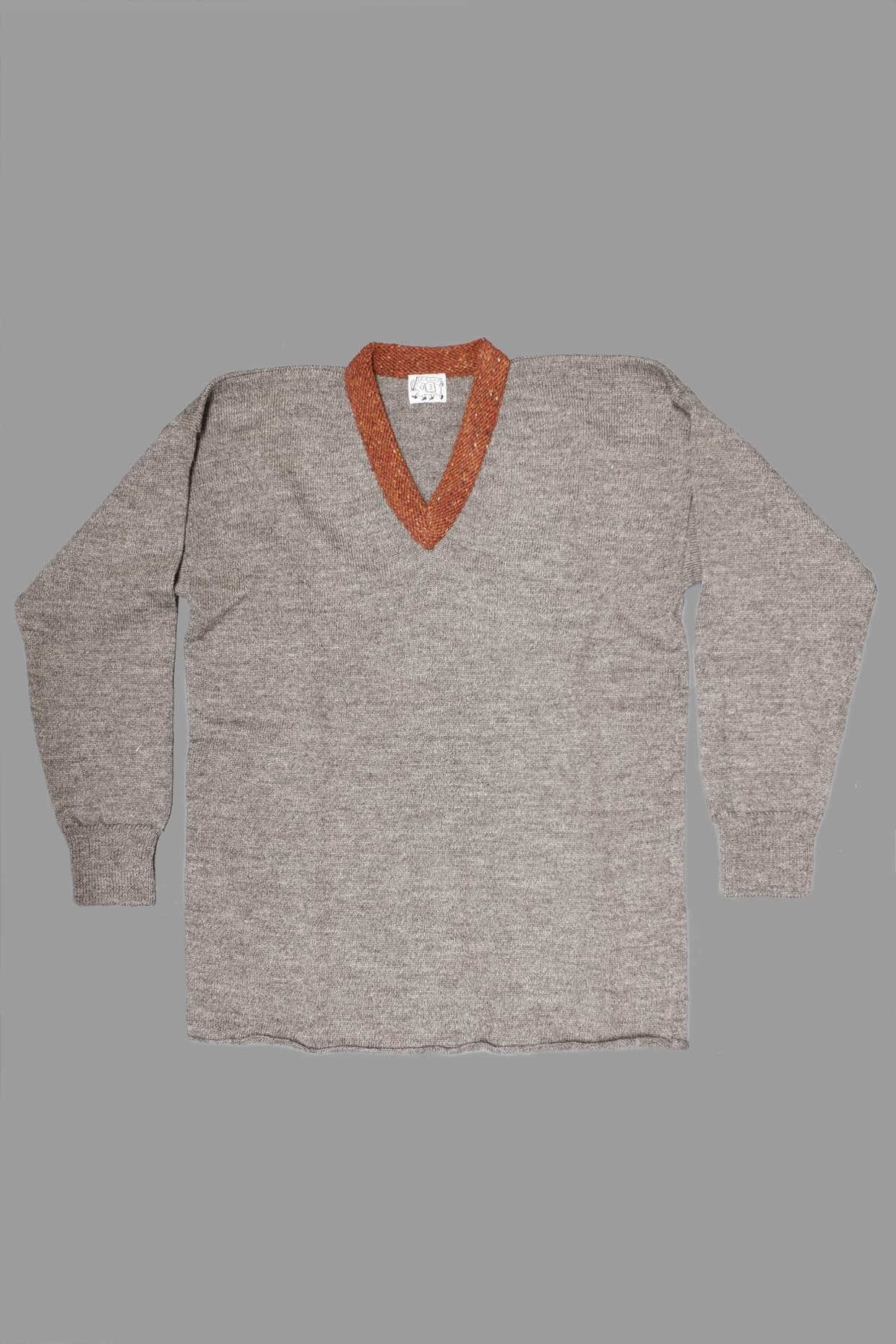 Type 757 Donegal Edge Ryeland V Neck Pullover